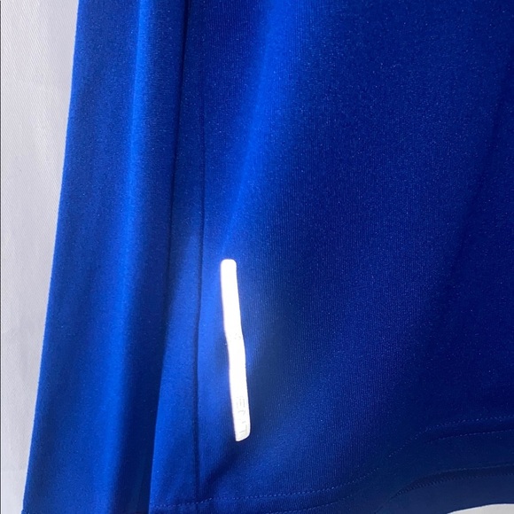 Polo by Ralph Lauren Blue Pullover with Green Accents - Picture 4 of 9